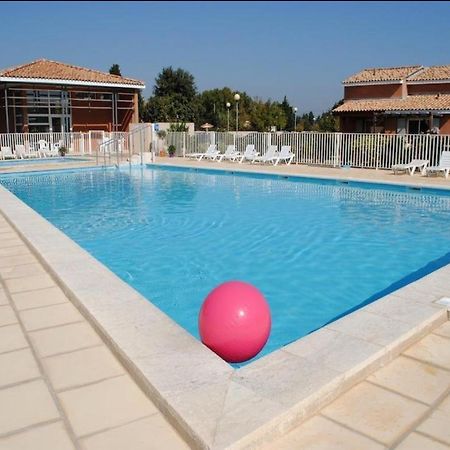 Maison Plain Pied Avec Climatisation Dans Une Residence Privee Avec Piscine Сен-Сатурнен-ле-Апт Экстерьер фото