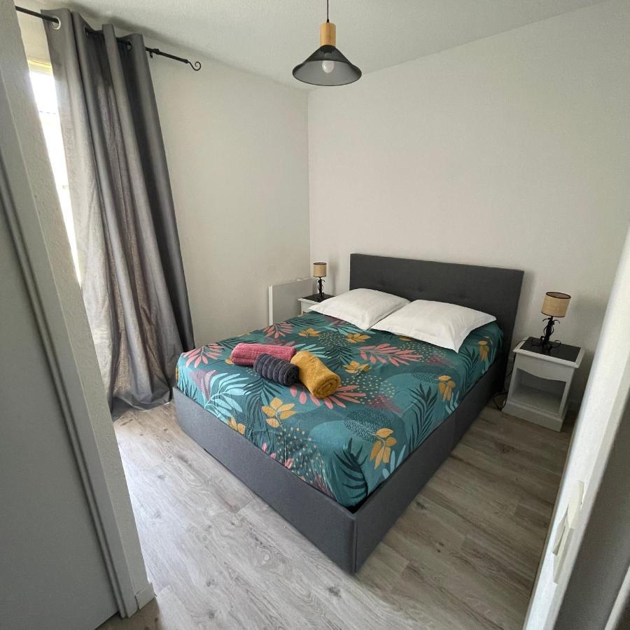 Maison Plain Pied Avec Climatisation Dans Une Residence Privee Avec Piscine Сен-Сатурнен-ле-Апт Экстерьер фото